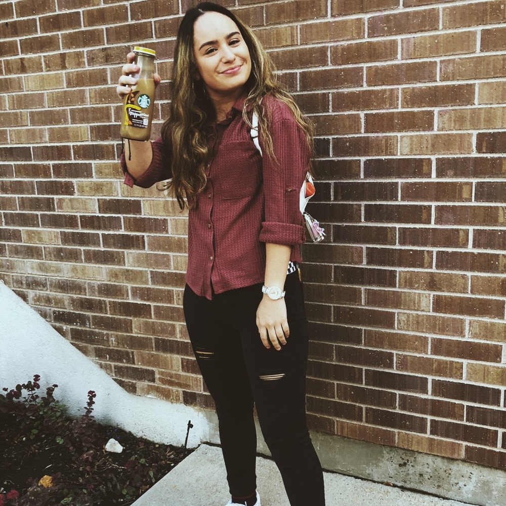 Meet your Posher, Anahy
